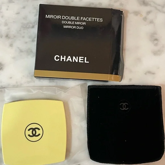 Chanel Double Mirror NIB - Picture 3 of 7